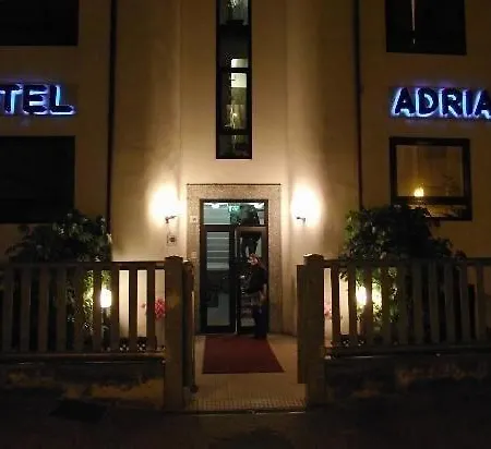 Adria 3*