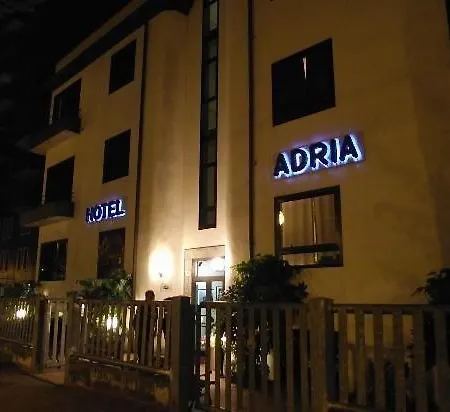 Adria 3* ميستر