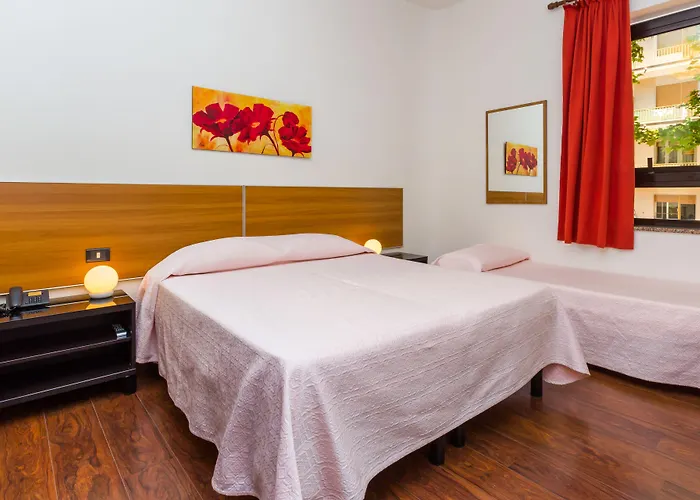 阿德瑞亚酒店 3*