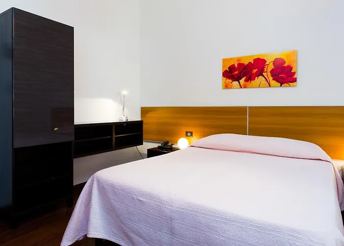 阿德瑞亚酒店 3*